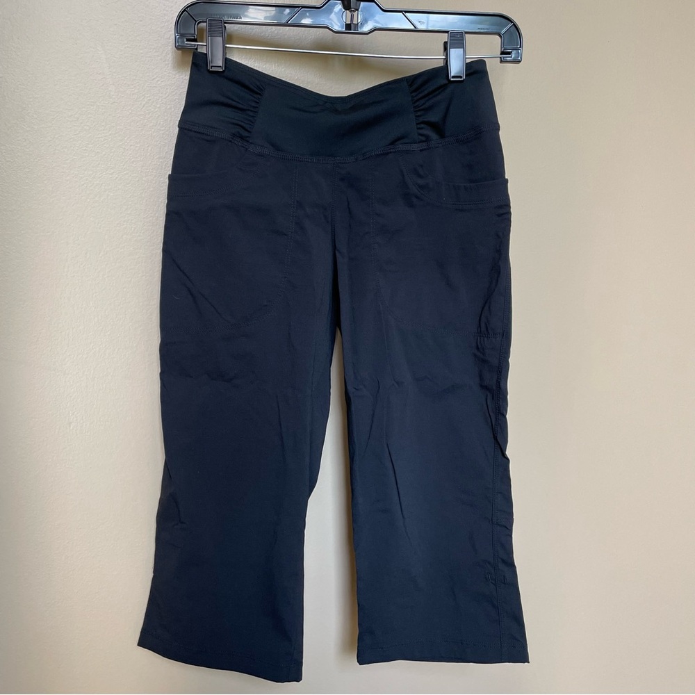Mountain hardwear capris pant athletic black loose fit x-small gorpcore